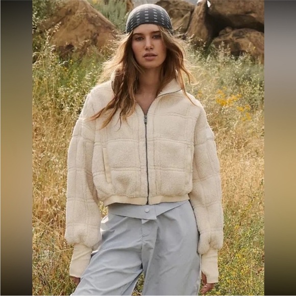 FP Movement - Outward Bounds Fleece Small - Picture 3 of 8